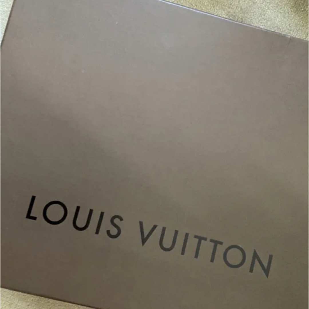 LOUIS VUITTON(ルイヴィトン)のヴェルニ トートバッグ レッド レディースのバッグ(トートバッグ)の商品写真