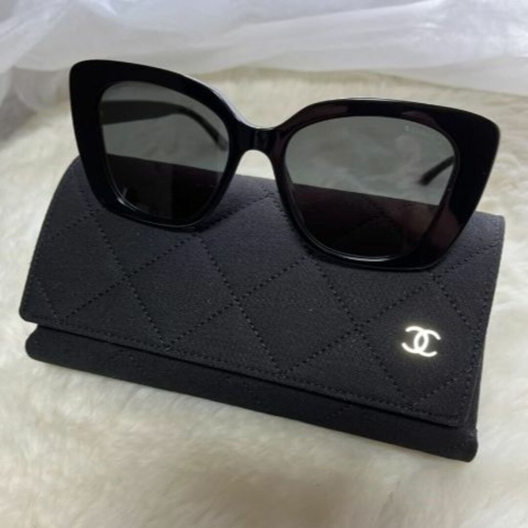 CHANEL(シャネル)の匿名配送★CHANEL★5422B ロゴ サングラス レディースのファッション小物(サングラス/メガネ)の商品写真