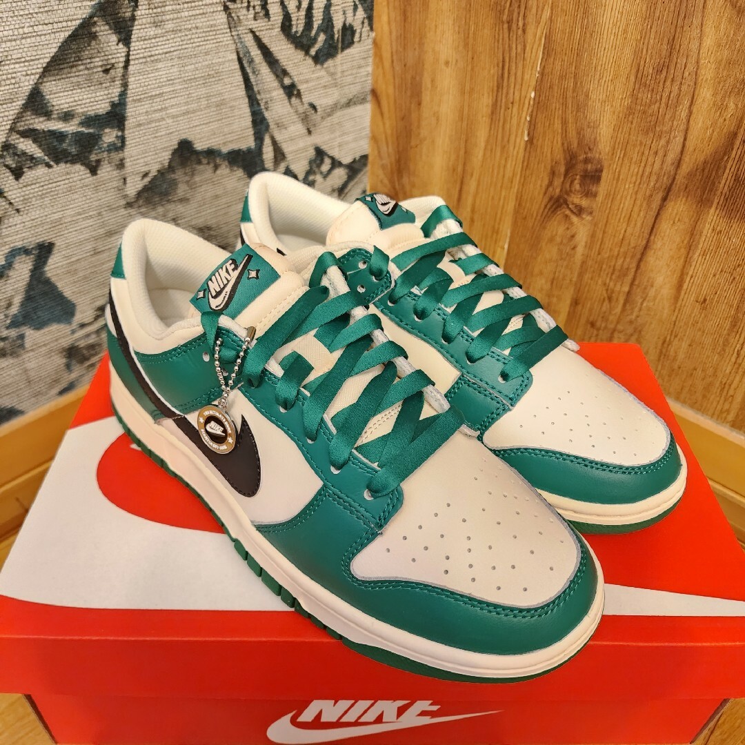 一度のみ使用　NIKE DUNK LOW SE