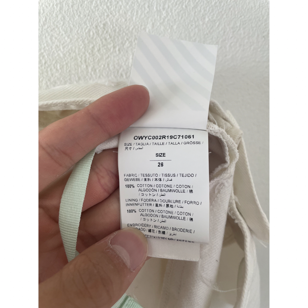 Off-white オフホワイト ショートパンツ ハーフパンツ ロゴ