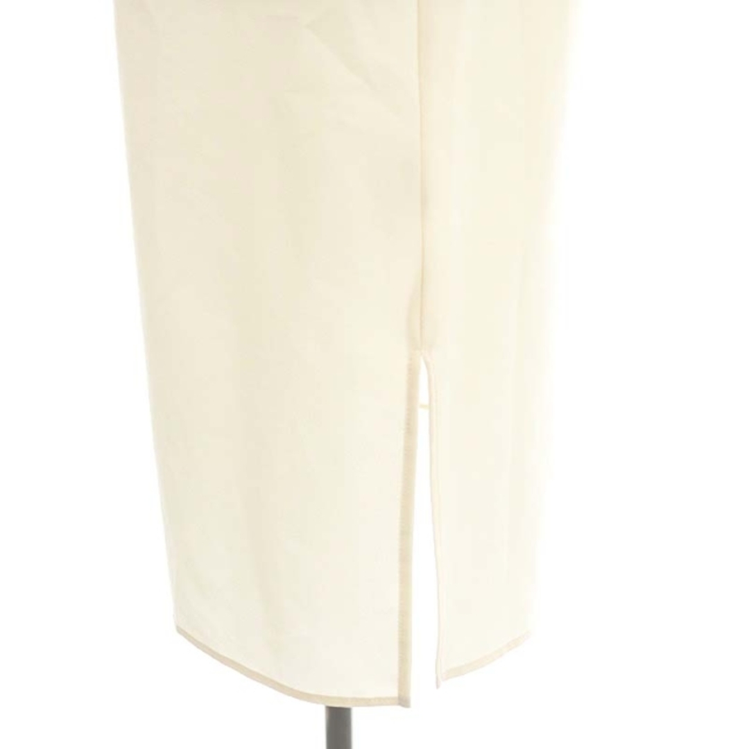 tiara(ティアラ)のティアラ エッチングフラワープリント切り替えフレアスカート ロング インナー付き レディースのスカート(ロングスカート)の商品写真