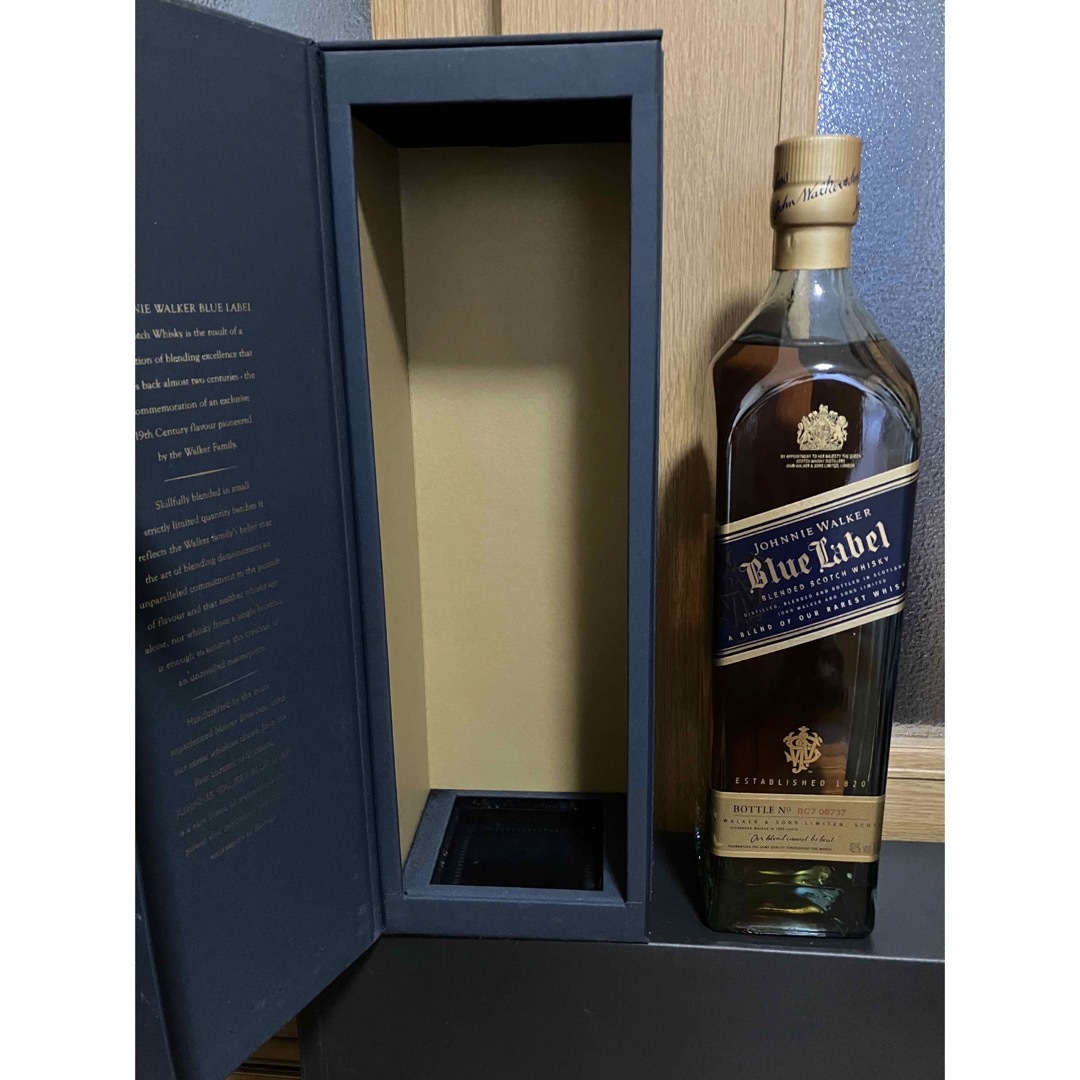 ジョニーウォーカー ブルーラベル 1,000ml/箱付き 40°-