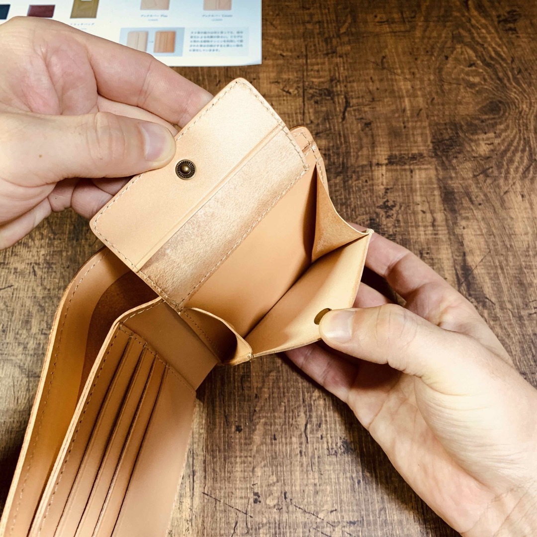 二つ折り財布 イタリア産ヌメ革 レザー メンズ 財布 長財布 ハンドメイド 男性 二つ折り財布 イタリア産ヌメ革 レザー メンズ 財布 長財布 ハンドメイド 男性