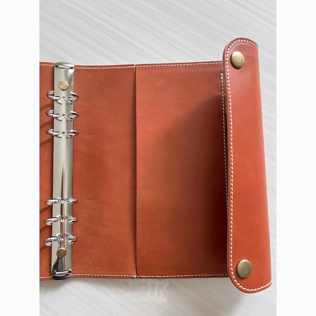 A5システム手帳　genuine  leather schedulebook インテリア/住まい/日用品の文房具(ファイル/バインダー)の商品写真