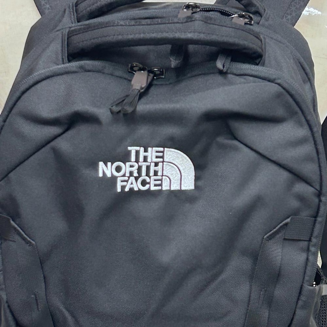 新品 わけあり THE NORTH FACE バックパック VAULT ブラック