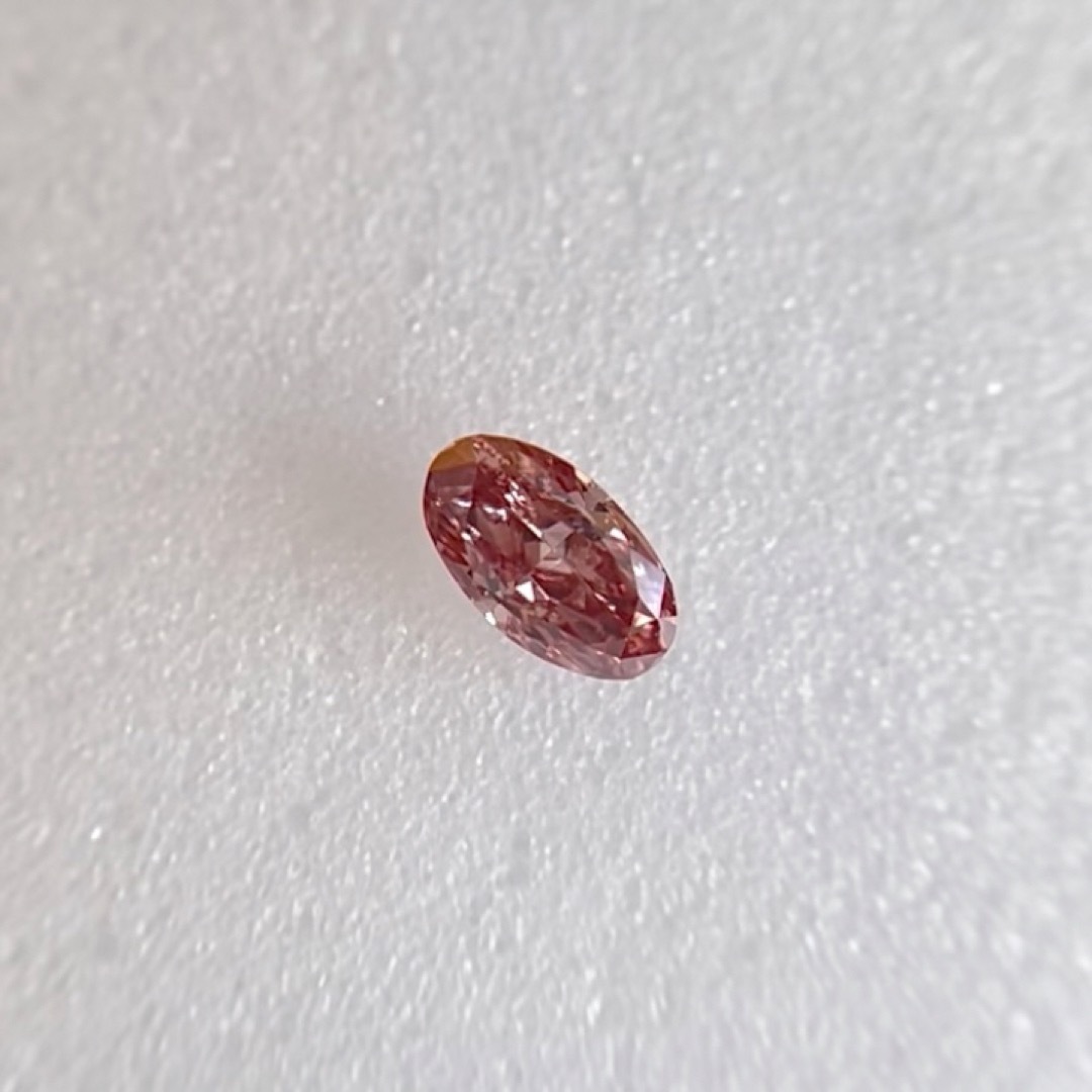 0.055ct SI-2 天然ピンクダイヤモンドFANCY DEEP PINK