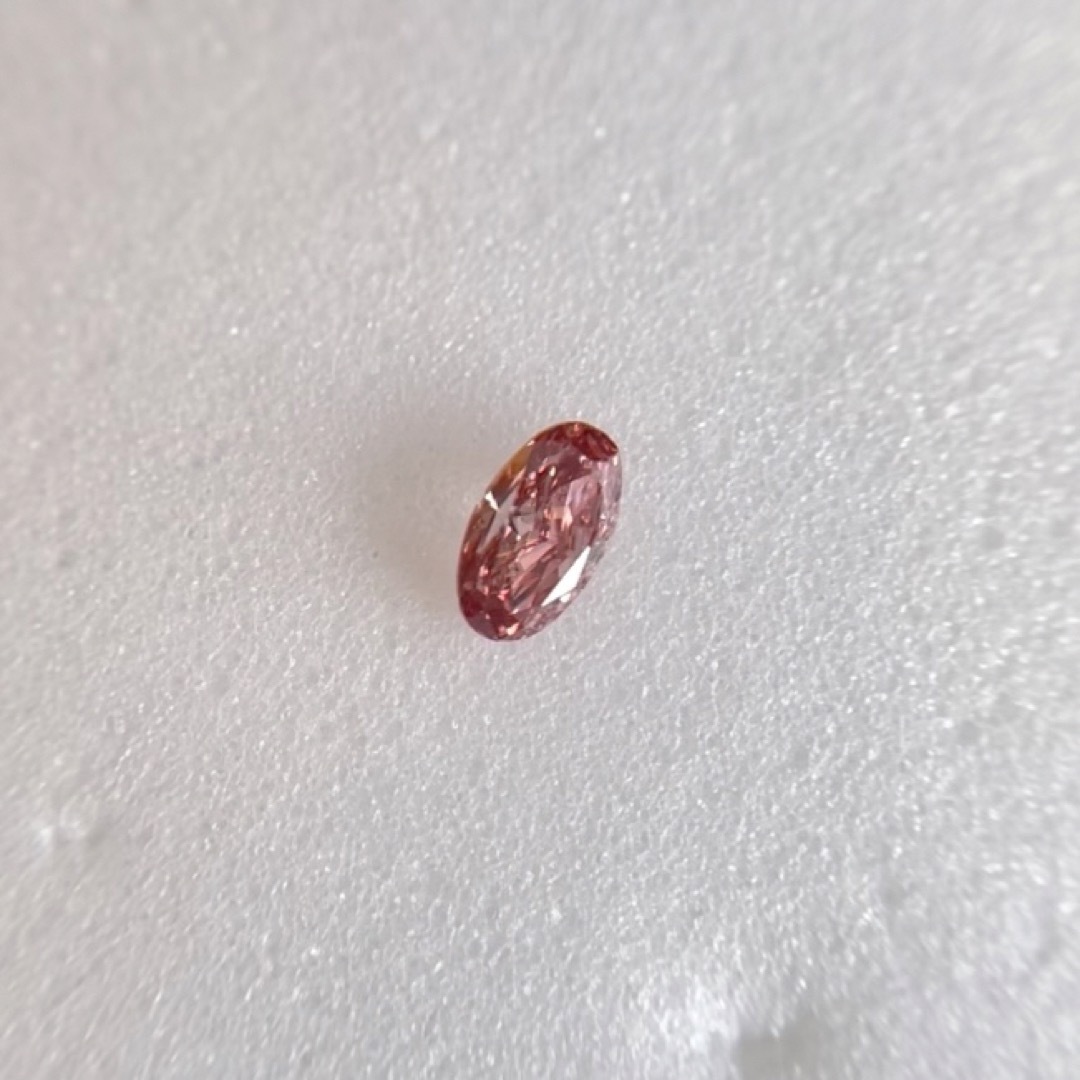 0.055ct SI-2 天然ピンクダイヤモンドFANCY DEEP PINK