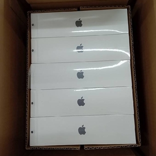 アップル(Apple)のApple  MM9C3J/A  iPadAir  第5世代(新品・未開封品)(タブレット)