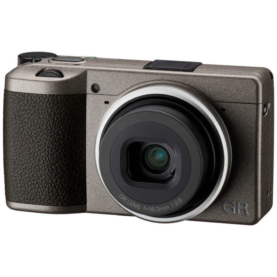 RICOH(リコー)の新品未使用　RICOH GR Ⅲ Daily Edition スマホ/家電/カメラのカメラ(コンパクトデジタルカメラ)の商品写真