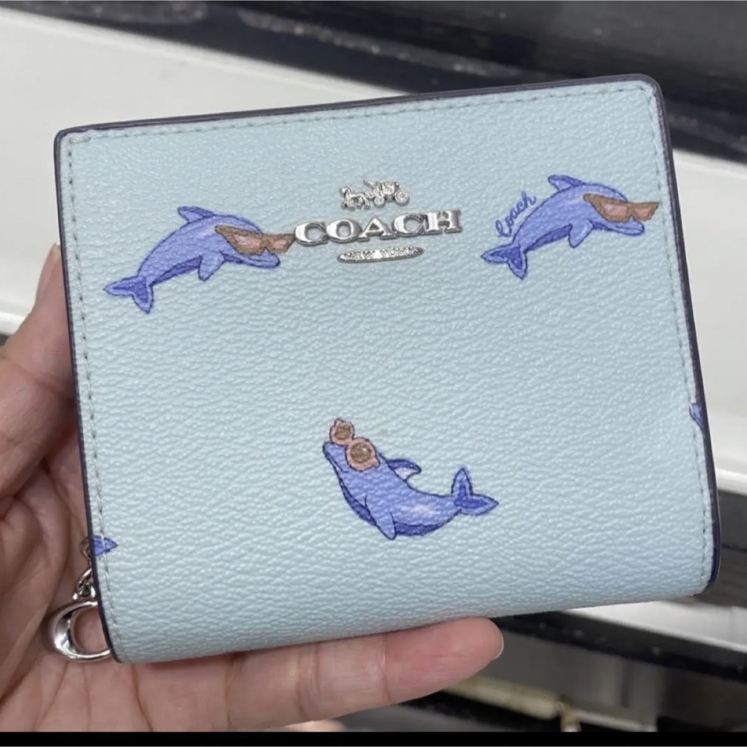 COACH スナップ ウォレット・ドルフィン プリント