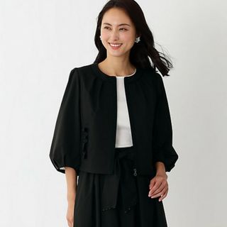 トゥービーシック(TO BE CHIC)の【新品タグ付き♡TO BE CHIC】タフタストレッチ　ジャケット　ブラック(ノーカラージャケット)