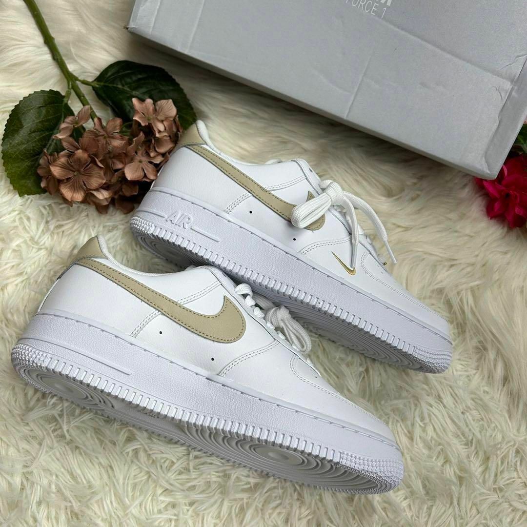 未使用 NIKE AIR FORCE 1 LOW '07 スニーカー