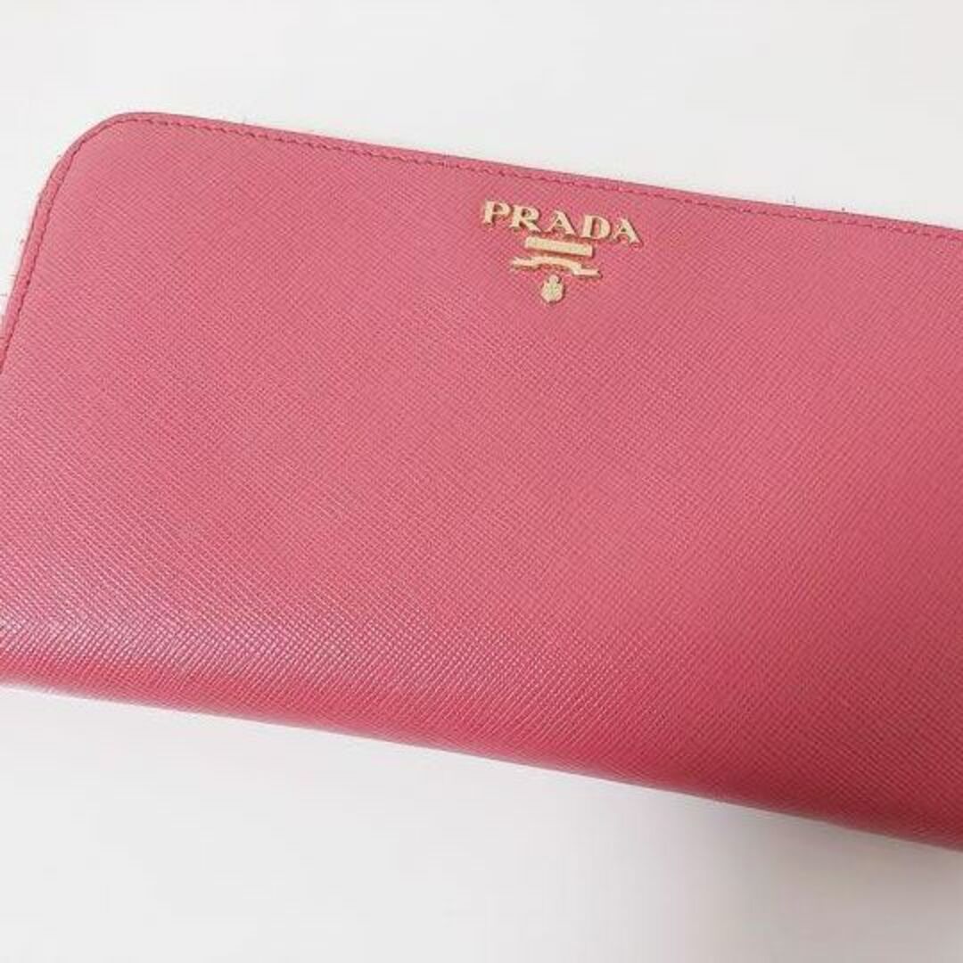 プラダ　PRADA  ラウンドファスナー長財布　tamaris