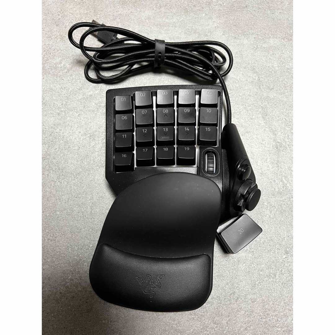 スマホ/家電/カメラ【美品】Razer tartarus V2 左手デバイス