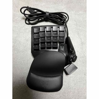 レイザー(Razer)の【美品】Razer tartarus V2 左手デバイス(PC周辺機器)