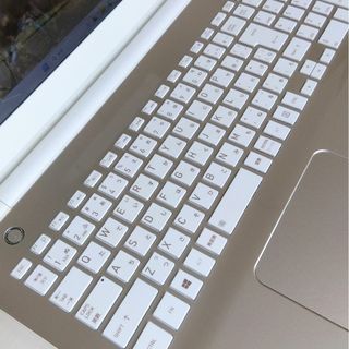 東芝 - 美品！ゴールド✨メモリ8GB＆高速SSD搭載✨東芝ノートパソコン ...