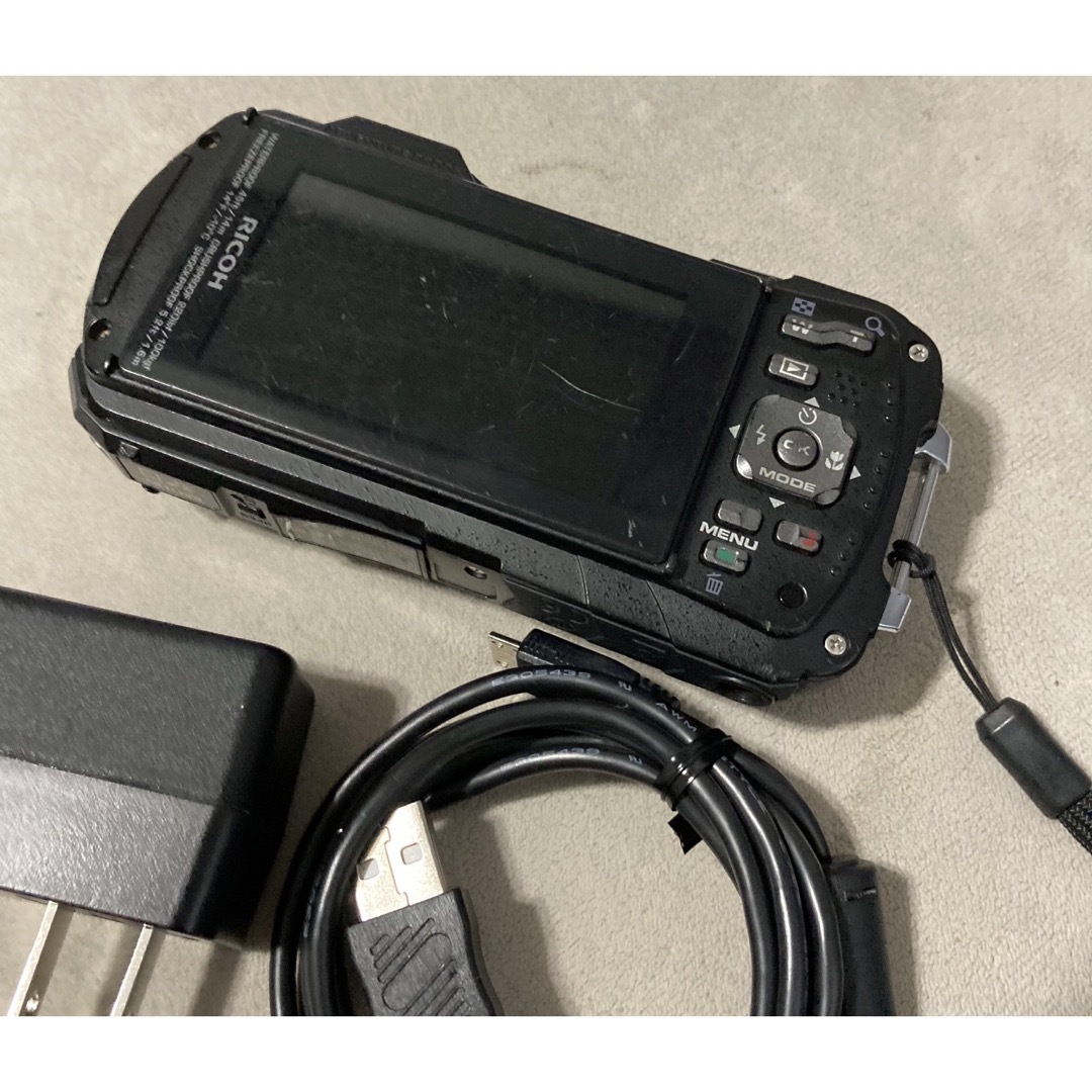 RICOH(リコー)のRICOH リコーWG-60ブラック本格防水デジタルカメラ スマホ/家電/カメラのカメラ(コンパクトデジタルカメラ)の商品写真