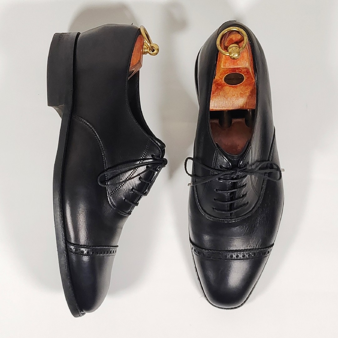 BAKER(ベイカー)の【美品】BAKER quarter Brogue cap toe メンズの靴/シューズ(ドレス/ビジネス)の商品写真