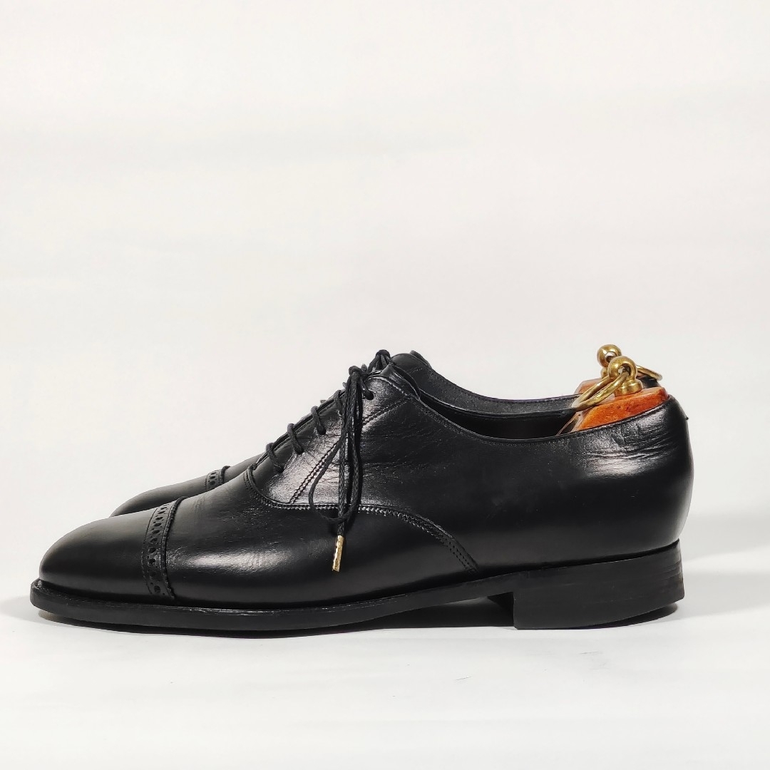 BAKER(ベイカー)の【美品】BAKER quarter Brogue cap toe メンズの靴/シューズ(ドレス/ビジネス)の商品写真