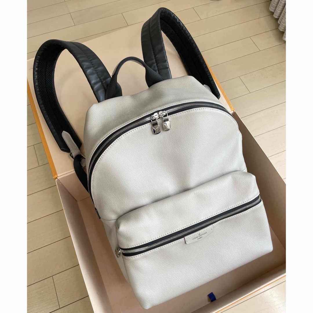 LOUIS VUITTON - Louis Vuitton Aporo Taiga リュック ホワイト
