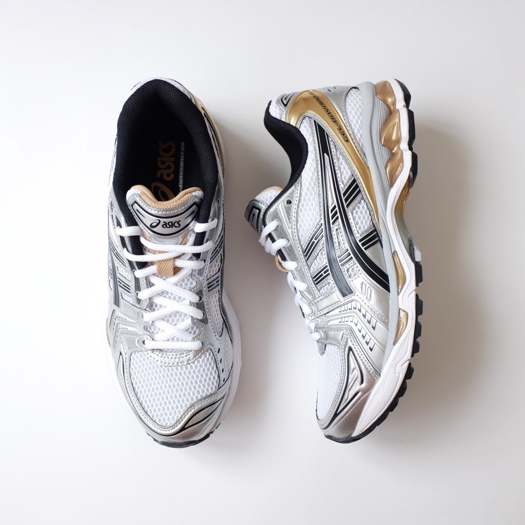 asics(アシックス)の新品Asics gel kayano 14 pure gold 26.5cm メンズの靴/シューズ(スニーカー)の商品写真