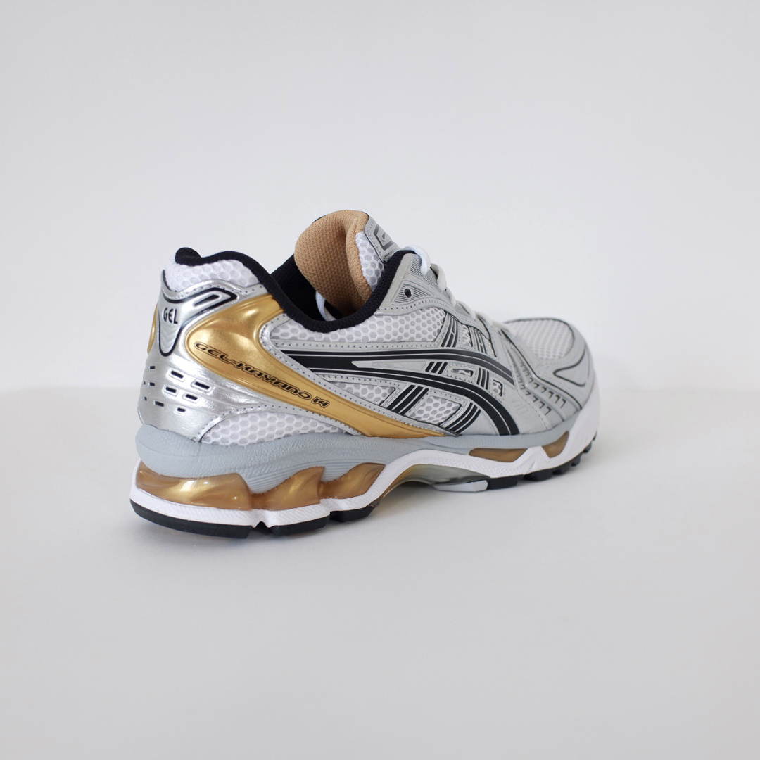 asics(アシックス)の新品Asics gel kayano 14 pure gold 27cm メンズの靴/シューズ(スニーカー)の商品写真