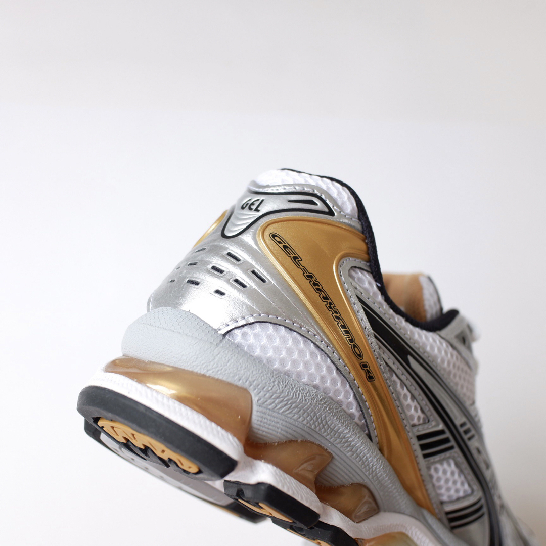 asics(アシックス)の新品Asics gel kayano 14 pure gold 27cm メンズの靴/シューズ(スニーカー)の商品写真