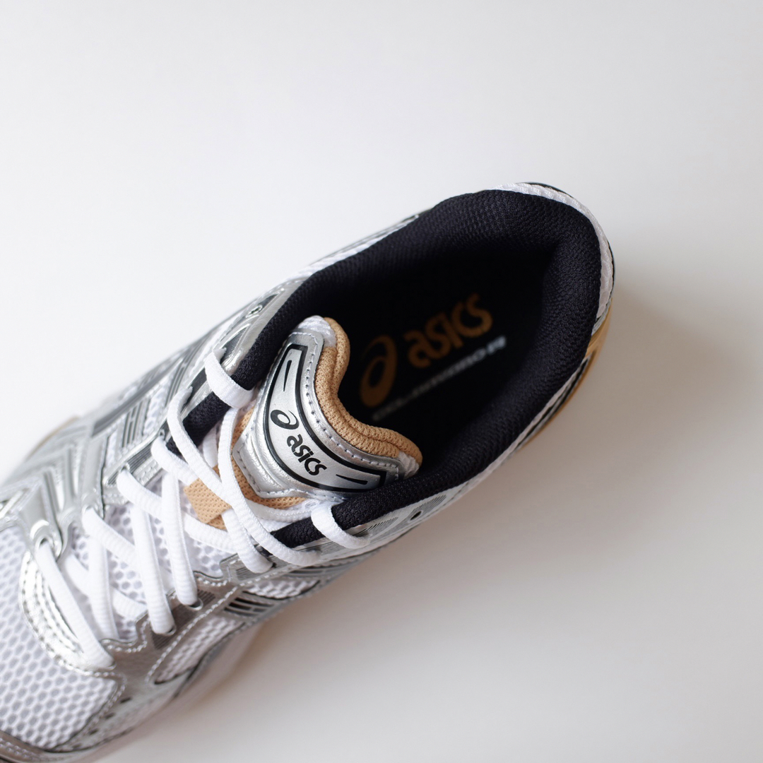 asics(アシックス)の新品Asics gel kayano 14 pure gold 27cm メンズの靴/シューズ(スニーカー)の商品写真