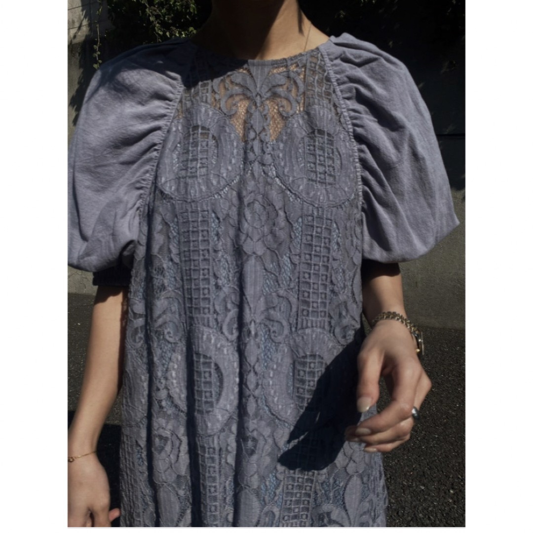 Ameri VINTAGE(アメリヴィンテージ)のMEDI 2WAY CIRCLE PATTERN LACE DRESS レディースのワンピース(ロングワンピース/マキシワンピース)の商品写真