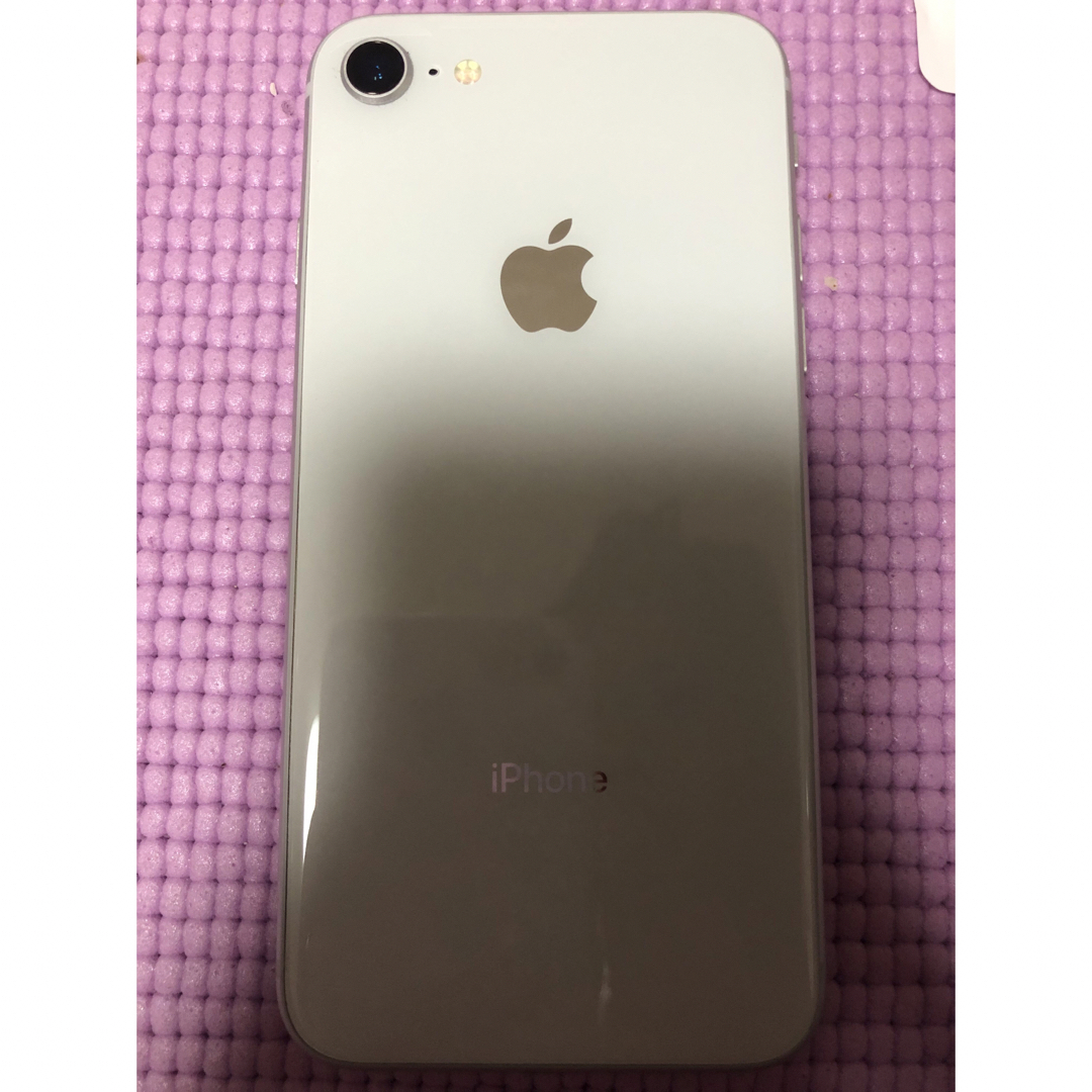 iPhone - 超美品 iPhone 8 Silver 64 GB SIMフリーの通販 by もも