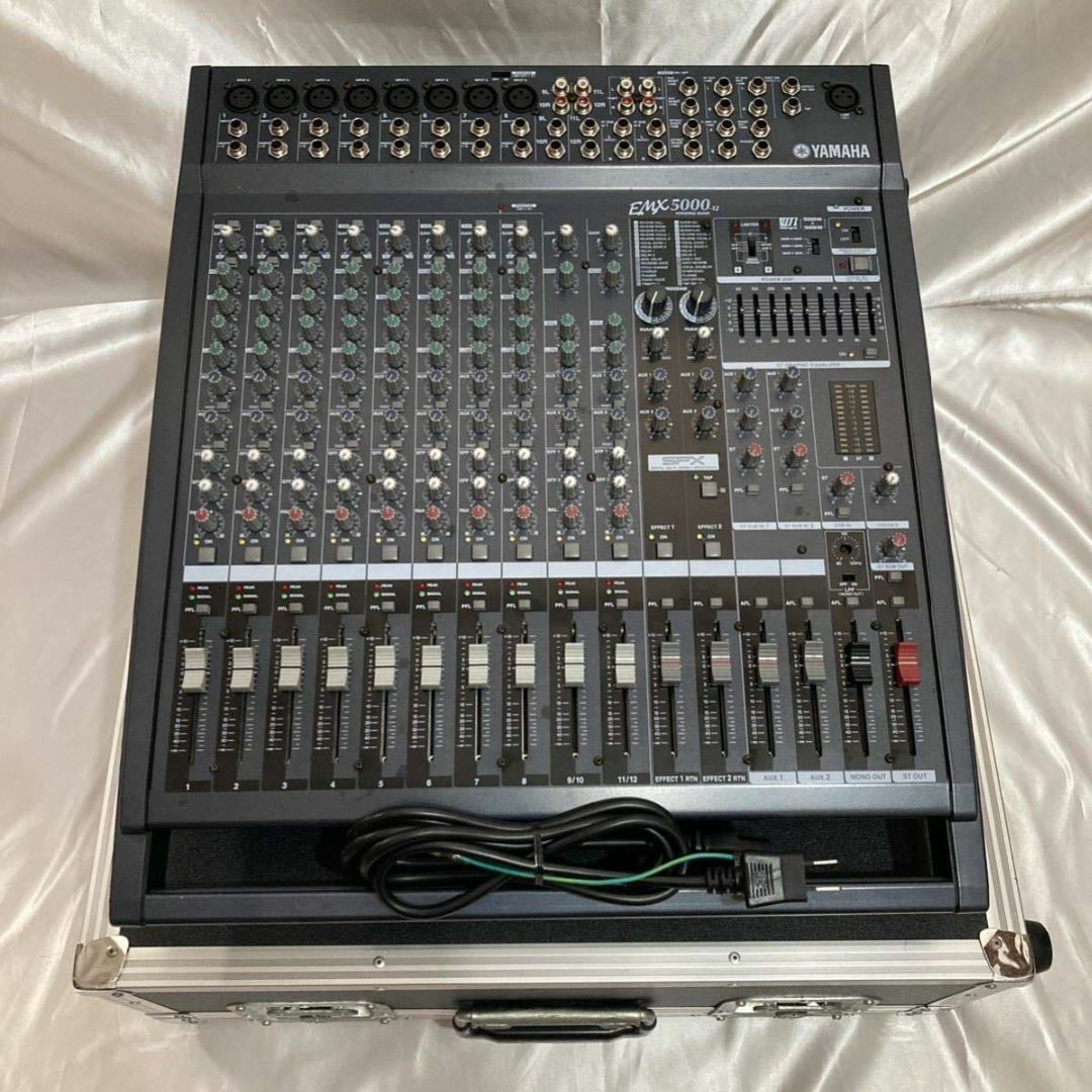 美品 アンプ内蔵パワードミキサー ヤマハ EMX5000 12 アナログ PA