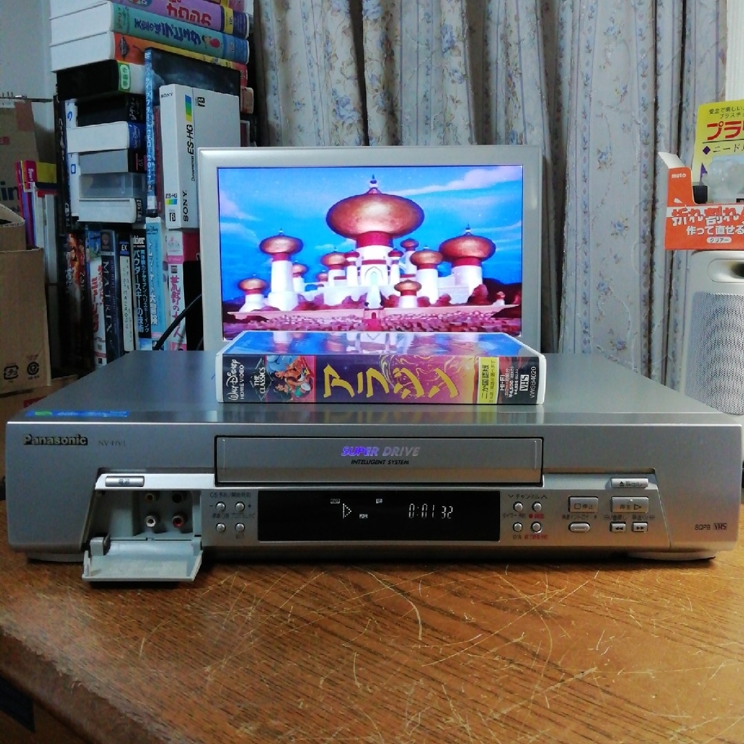 Panasonic(パナソニック)のPansonic VHSレコーダー【NV-HV1】 スマホ/家電/カメラのテレビ/映像機器(その他)の商品写真