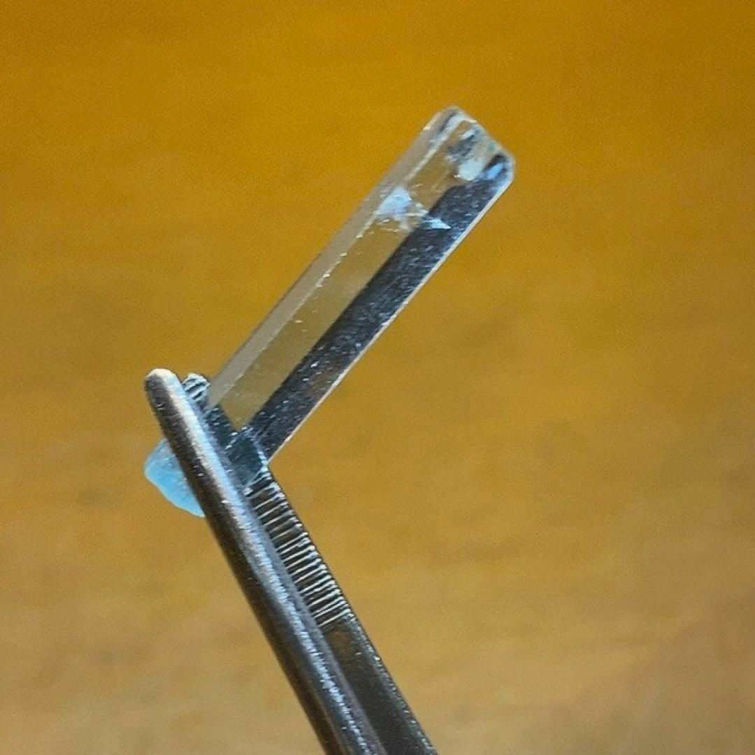 原石アクアマリン柱ベトナム産2.7cm美麗希少