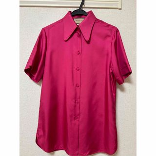 GUCCI(シャツ/ブラウス(半袖/袖なし))のフリマアイテム一覧 GUCCI(シャツ/ブラウス(半袖/袖なし))のフリマアイテム一覧