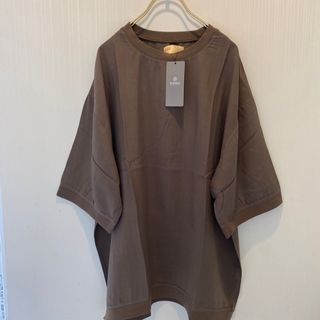 ナノユニバース(nano・universe)のナノユニバース　M 半袖　Tシャツ　新品　モカブラウン(Tシャツ/カットソー(半袖/袖なし))