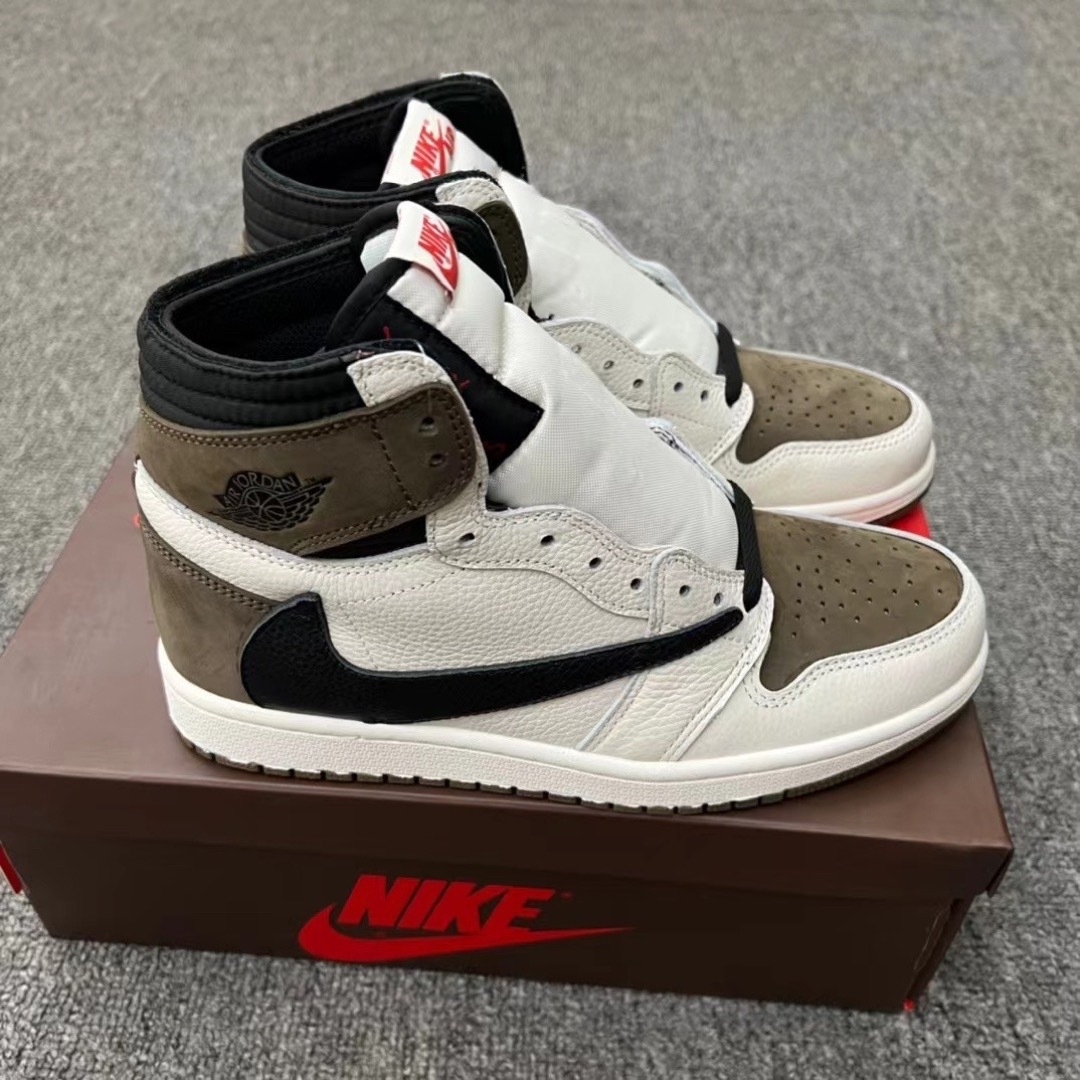 Travis Scott × AJ1 High OG Dark Mocha