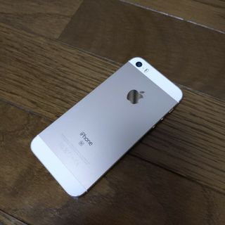 アイフォーン(iPhone)のiPhone se 64GB SIMフリー　ゴールド(スマートフォン本体)