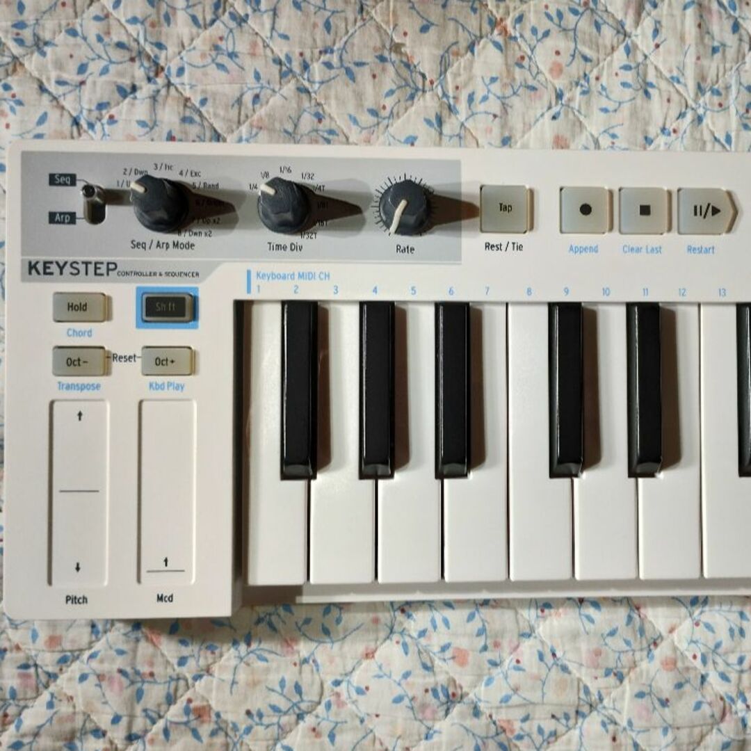 KORG(コルグ)のARTURIA keystep MIDIキーボード 楽器のDTM/DAW(MIDIコントローラー)の商品写真