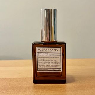 オゥパラディ(AUX PARADIS)のパルファム　オゥパラディ　ウィンターベリー15ml(香水(女性用))