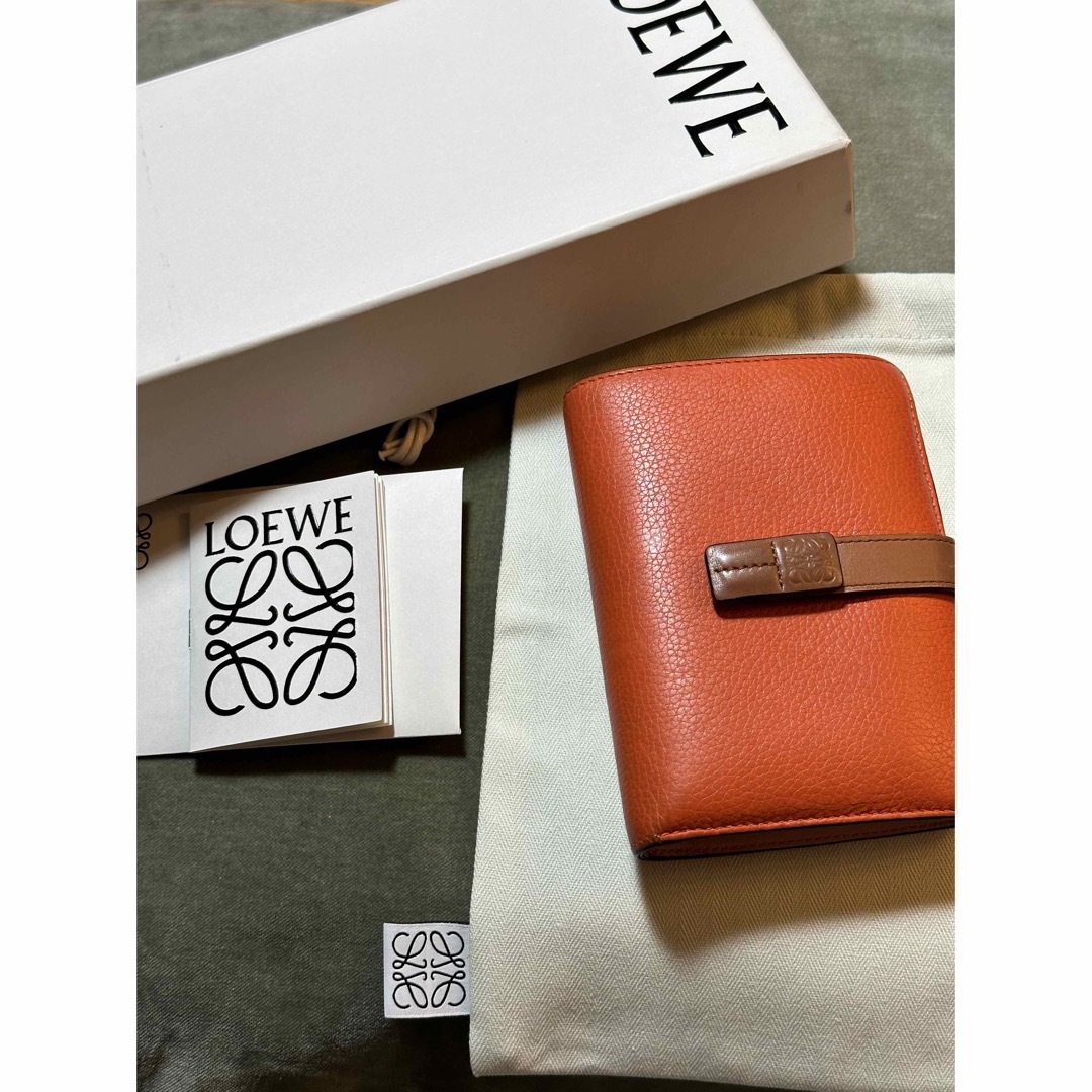 【リユース品】LOEWE ロエベ　レディース　折財布　オレンジ