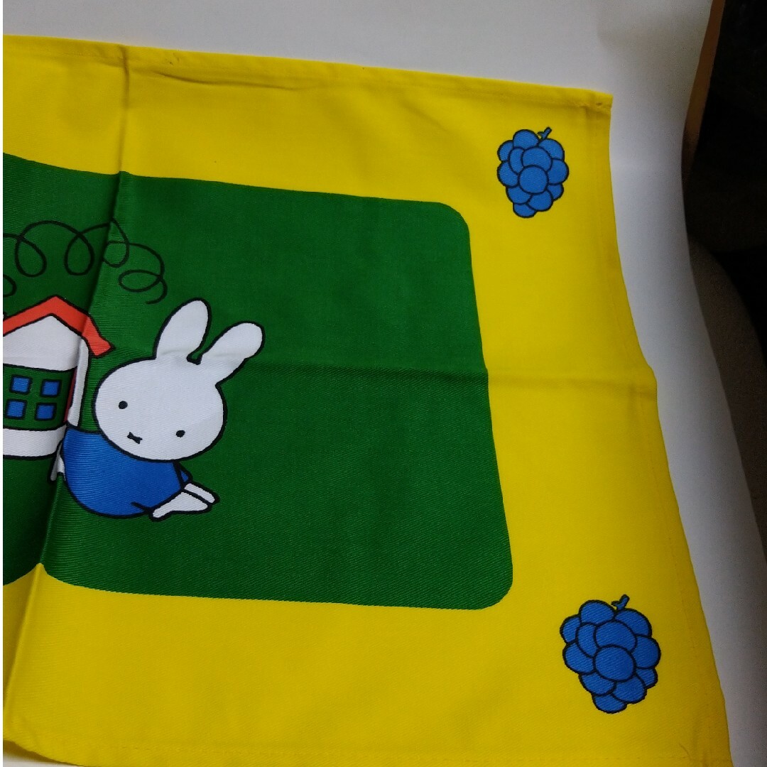 miffy(ミッフィー)のミッフィー　ランチョンマット（フジパン）５枚 ハンドメイドの生活雑貨(キッチン小物)の商品写真