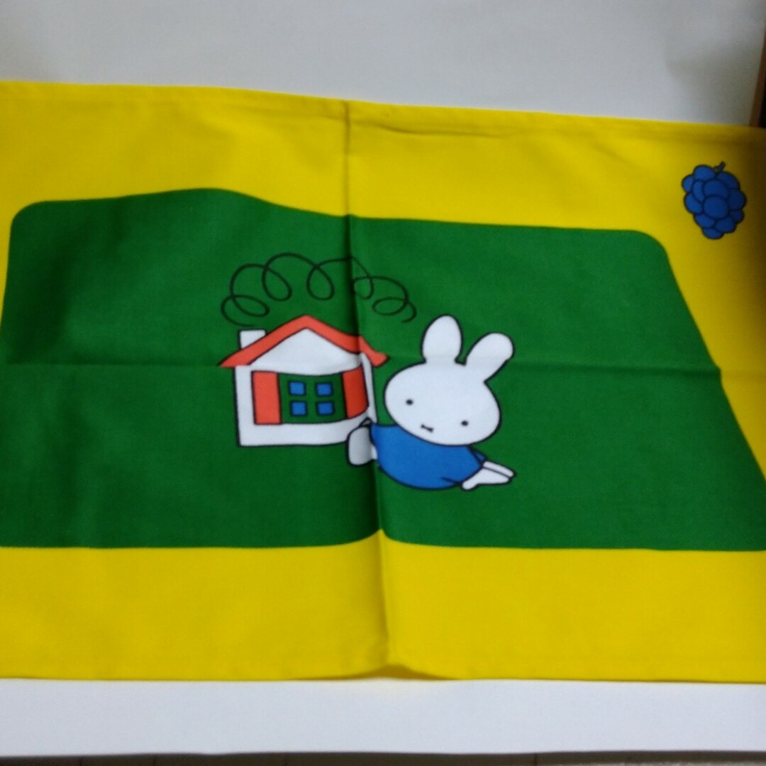 miffy(ミッフィー)のミッフィー　ランチョンマット（フジパン）５枚 ハンドメイドの生活雑貨(キッチン小物)の商品写真