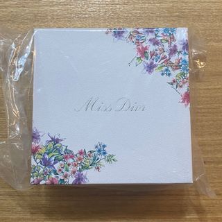 ディオール(Dior)の【送料込　未開封】Miss Dior イベント ノベルティ シュシュ(その他)