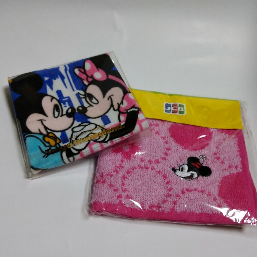 Disney(ディズニー)のディズニー　タオルハンカチ（プチタオル）２枚 レディースのファッション小物(ハンカチ)の商品写真