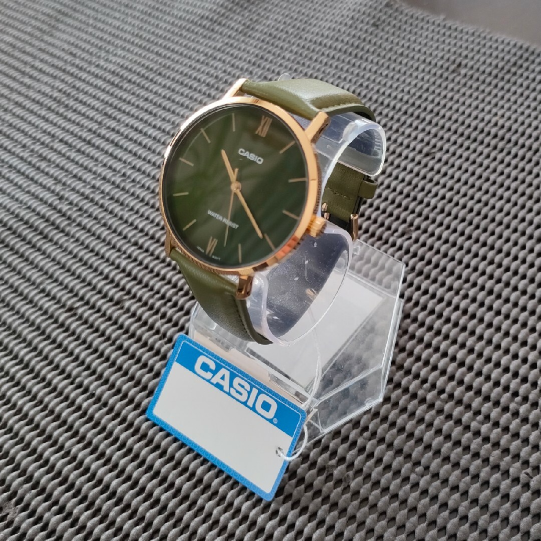 CASIO(カシオ)のCASIO STANDARD カシオ スタンダード MTP-VT01GL-3B メンズの時計(腕時計(アナログ))の商品写真