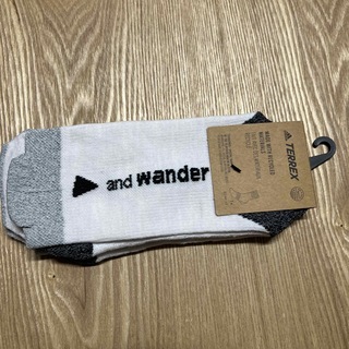 アンドワンダー(and wander)のand wander  adidas terrex ソックス(登山用品)