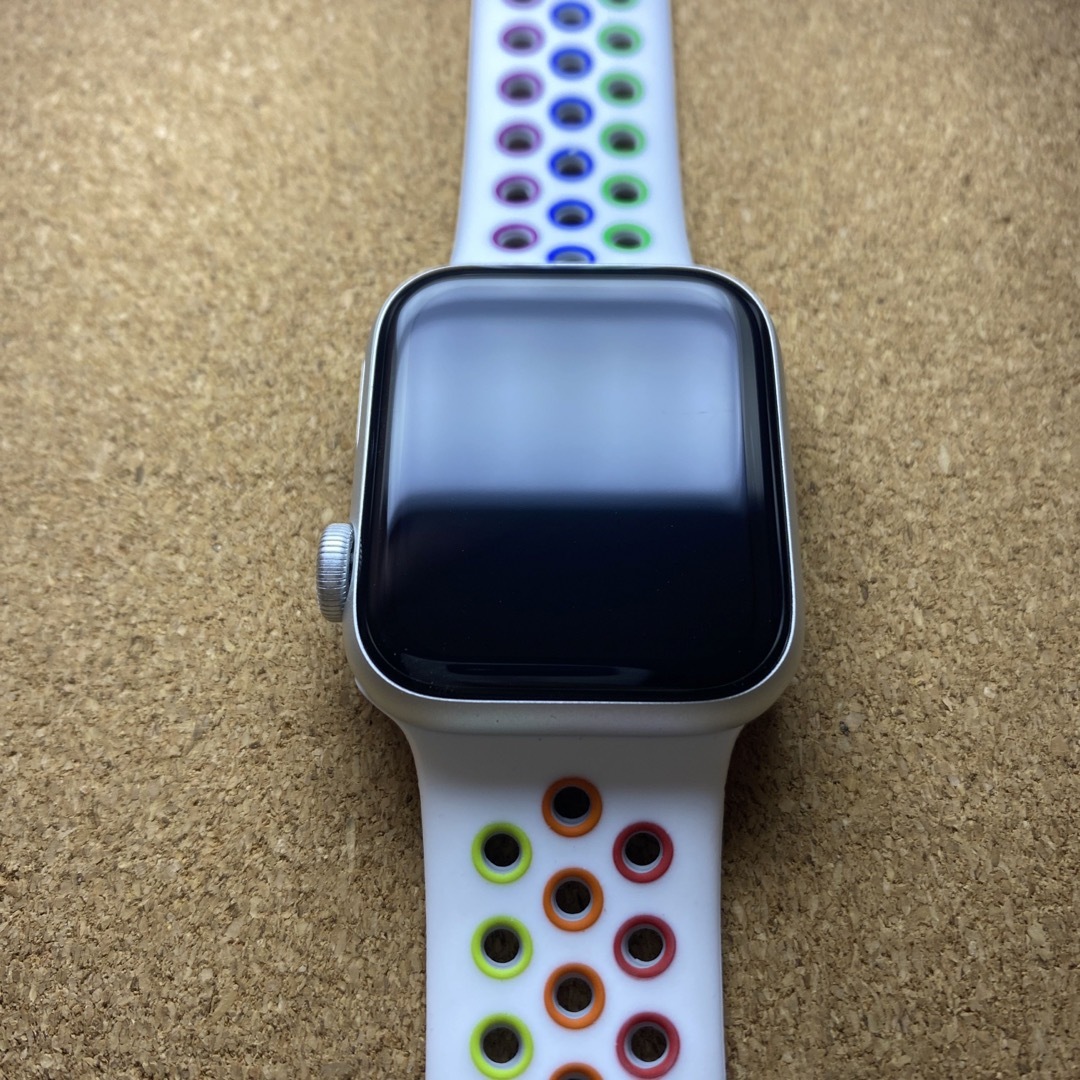 Apple Watch - 【極美品】Apple watch SE 第一世代 40mm GPS silverの