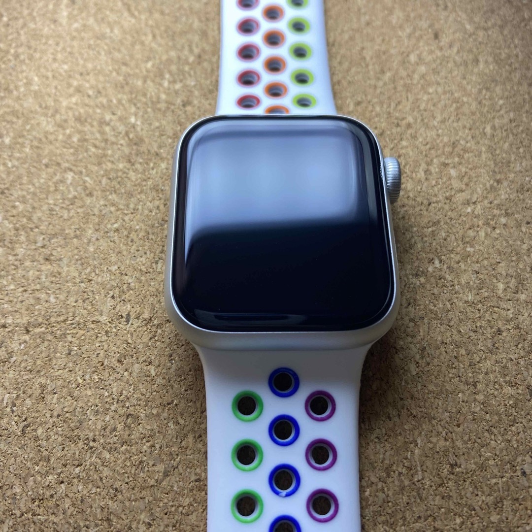 Apple Watch - 【極美品】Apple watch SE 第一世代 40mm GPS silverの