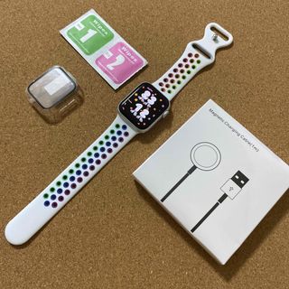 アップルウォッチ(Apple Watch)の【極美品】Apple watch SE 第一世代 40mm GPS silver(腕時計(デジタル))