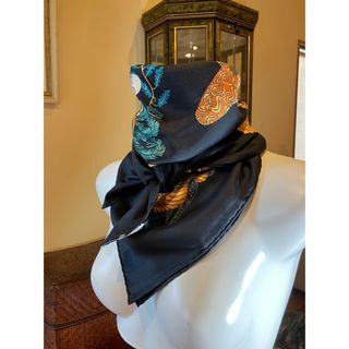「極美品エルメスカレ90❤️スカーフ 脱帽 ブラック×マルチカラー
